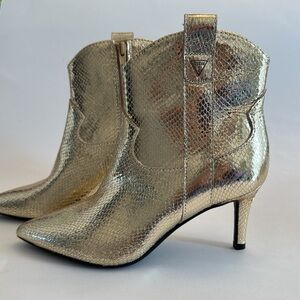 Guess gold boots 6.5 7
